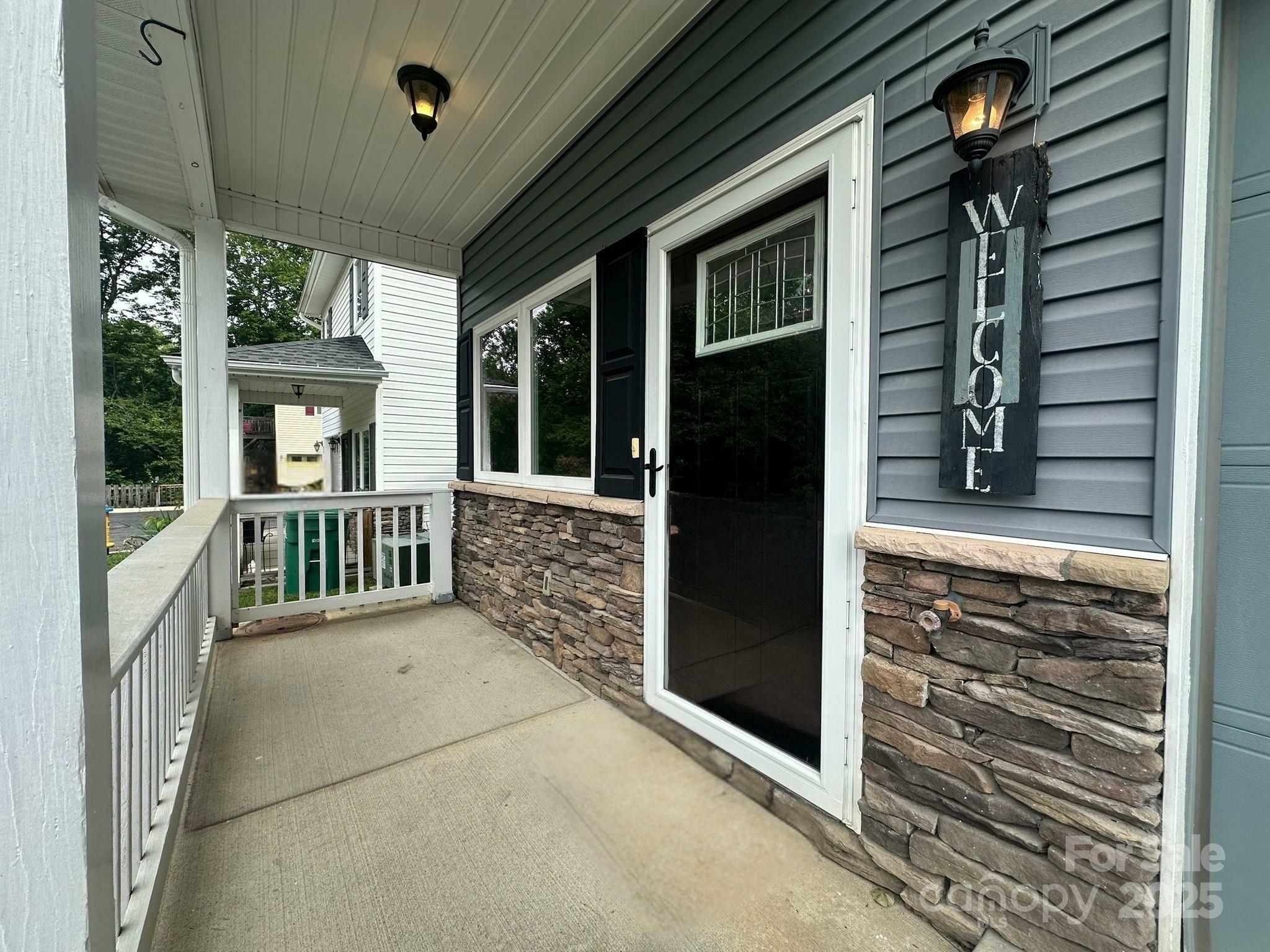 Property Photo: 31 English Ivy Road NC 28806