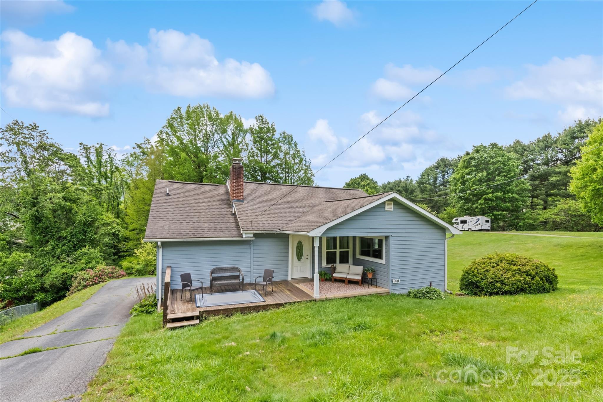 Property Photo:  48 Medford Avenue  NC 28786 