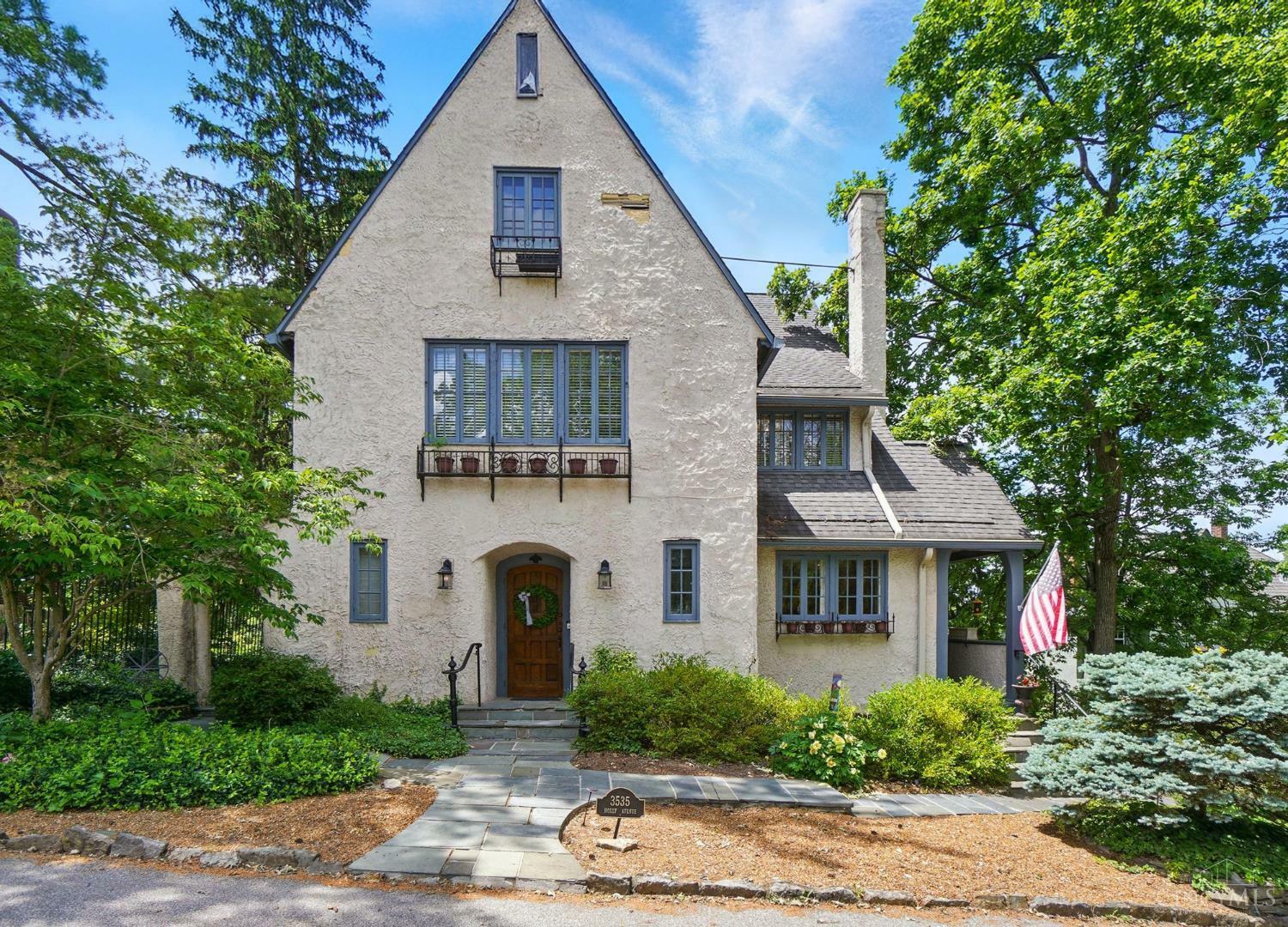 Property Photo: 3535 Holly OH 45208