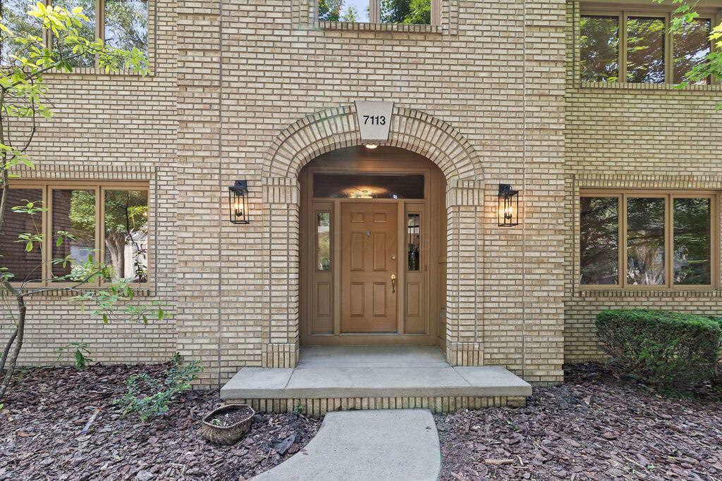 Property Photo: 7113 Timberview Drive OH 43017