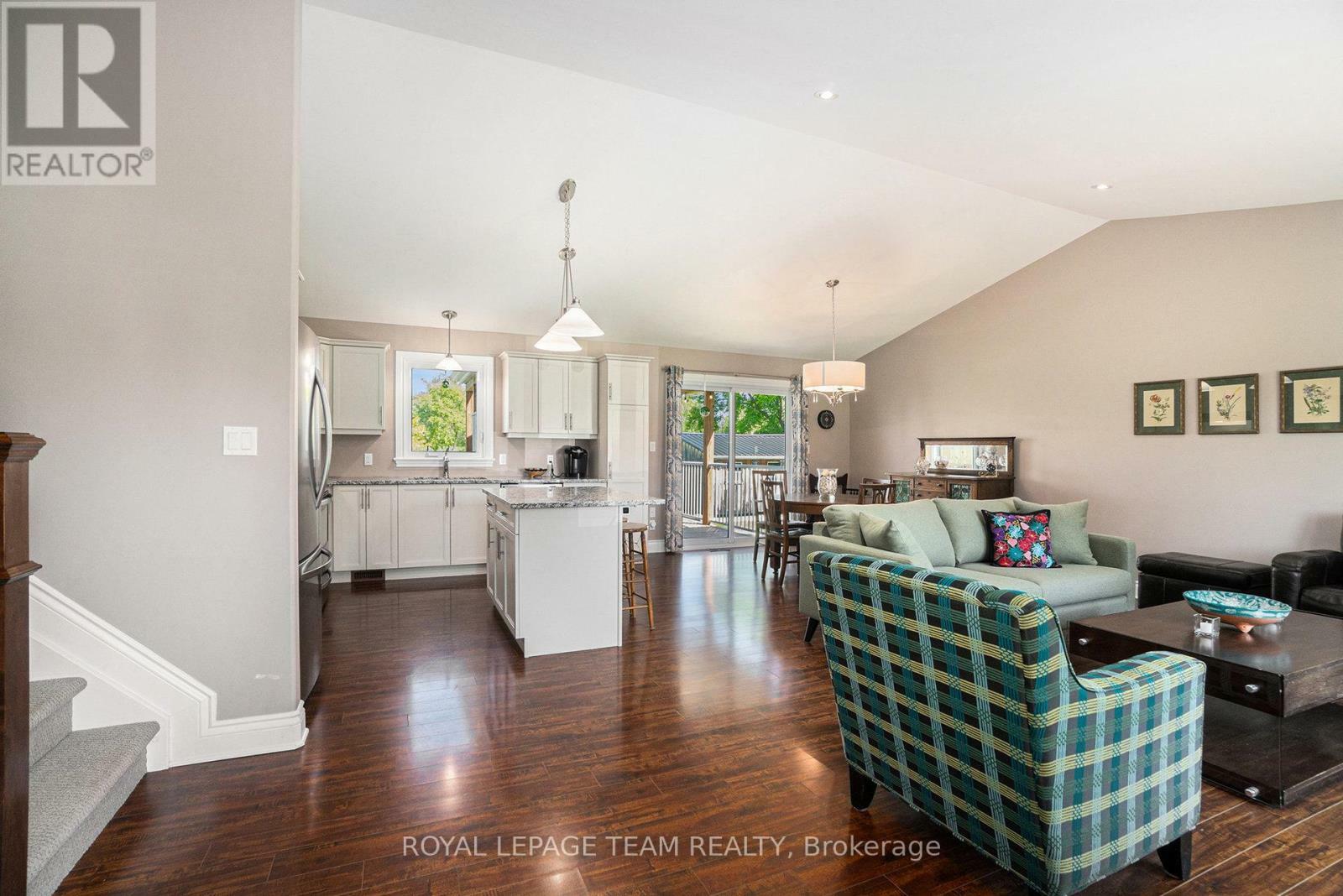 Property Photo: 207 Bennett Road ON K0G 1J0