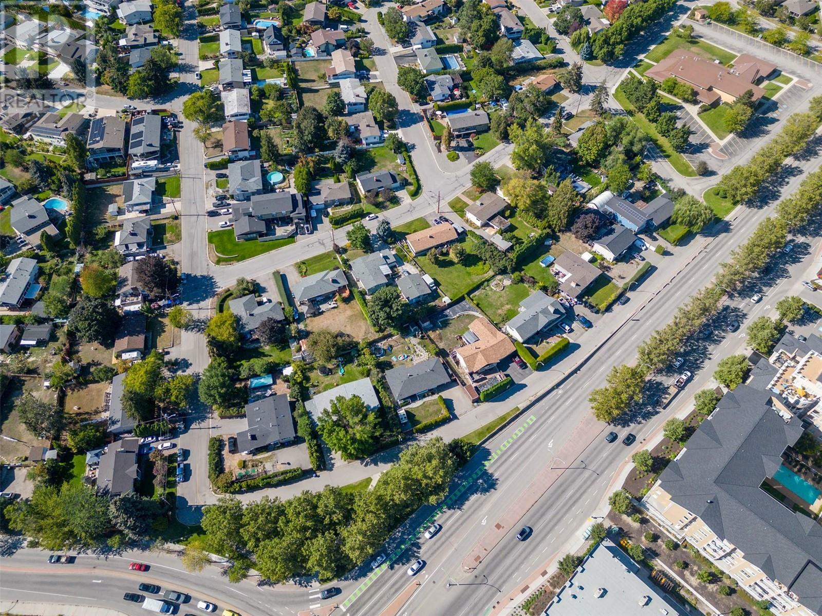 710 Glenmore Drive  Kelowna BC V1Y 4N8 photo