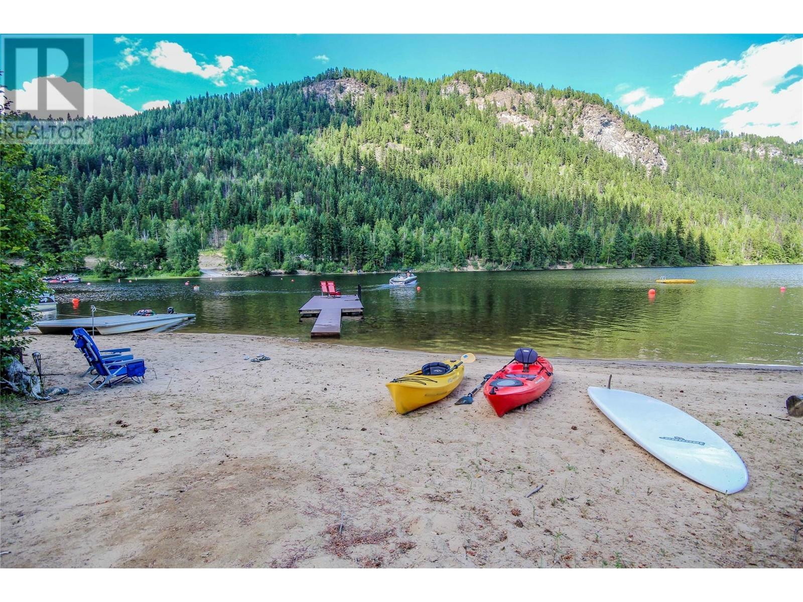 Photo de la propriété: 4333 East Barriere Fs Road BC V0E 1E0