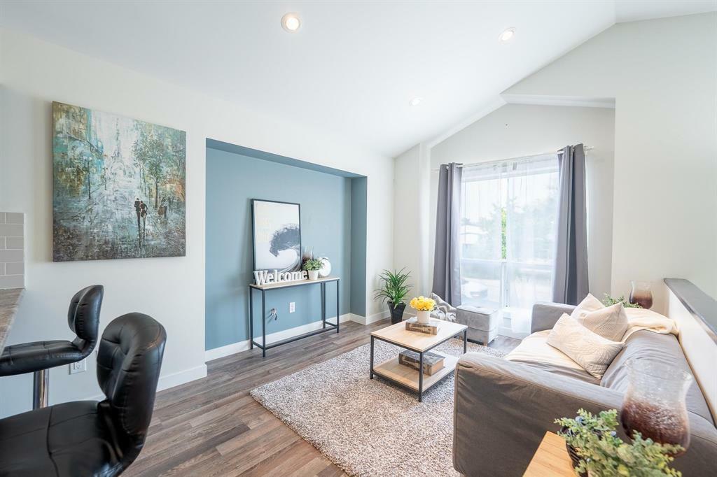 Property Photo:  1847 Logan Avenue  MB R2R 0H4 