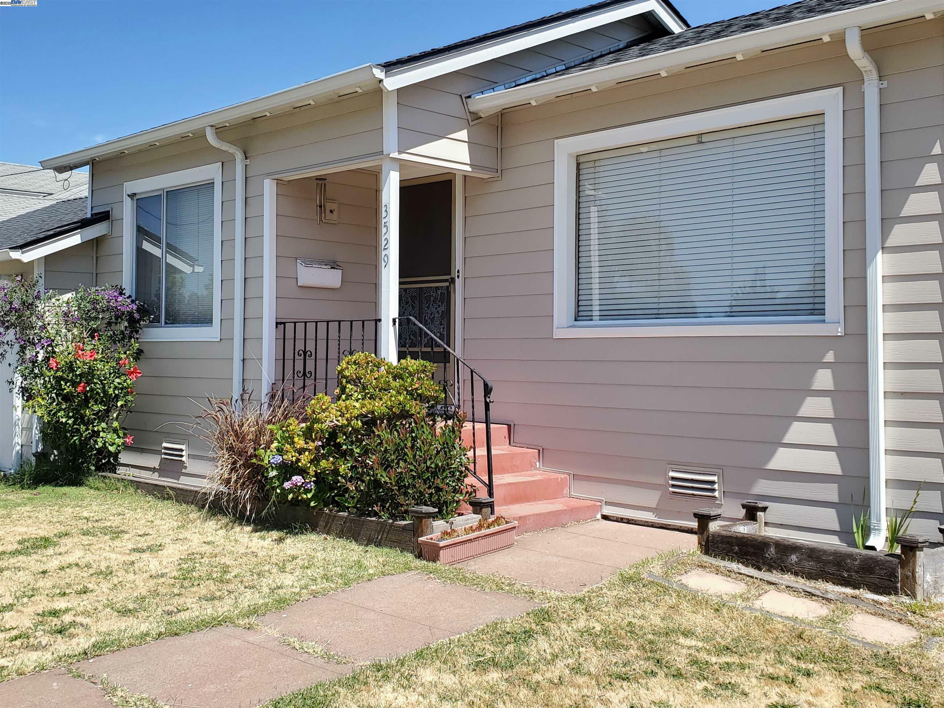 Property Photo: 3529 Roosevelt Ave CA 94805