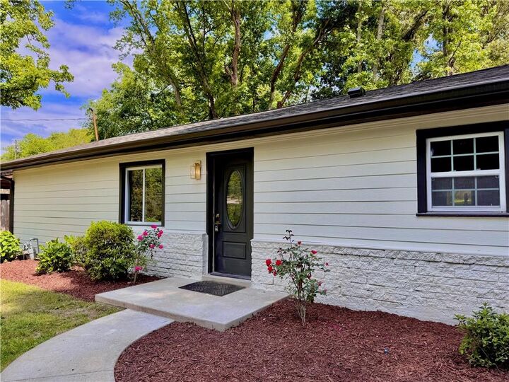 Property Photo:  1819 Waldrep Circle SE  GA 30060 