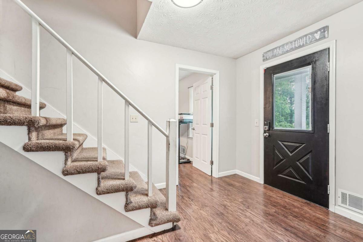 Property Photo: 1752 Shadybrook Court GA 30043