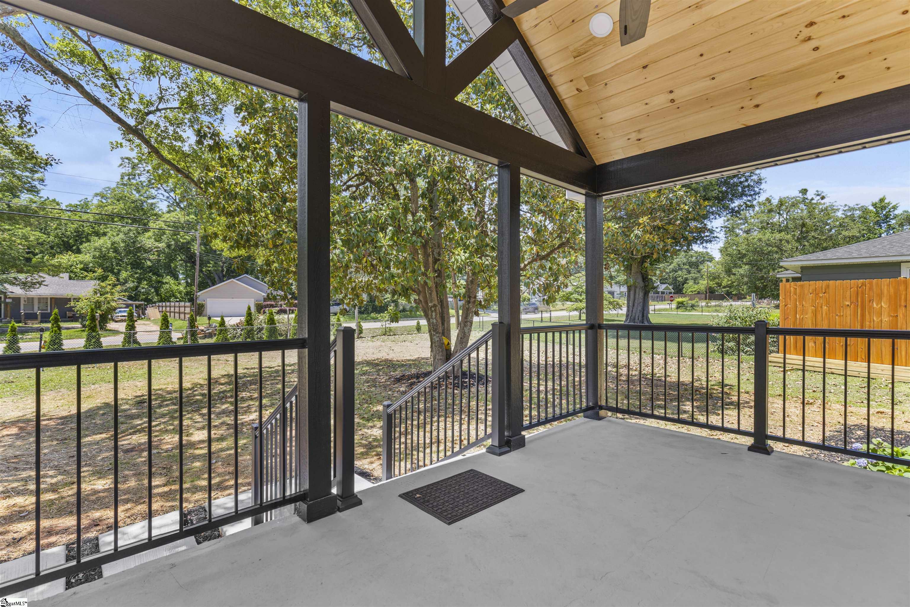 Property Photo: 303 Old Piedmont Highway SC 29605