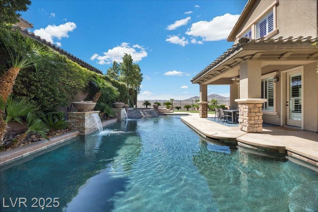 Property Photo: 2577 Luberon Drive NV 89044