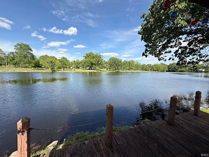 Property Photo:  2124 Lakeview Drive  IN 47501 