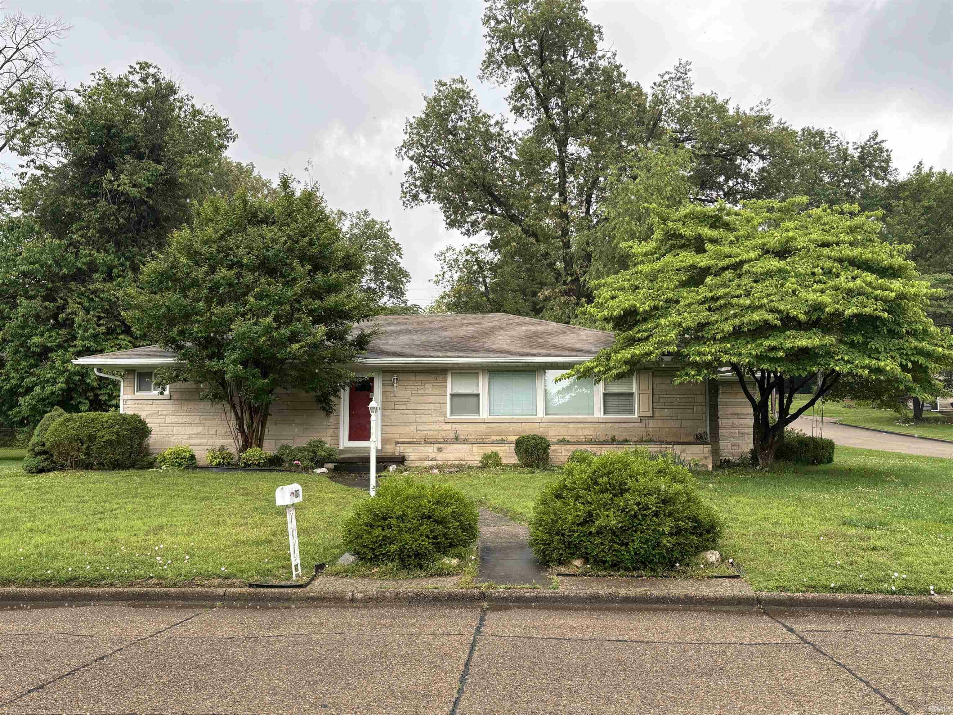 7120 Monroe Avenue  Evansville IN 47715 photo