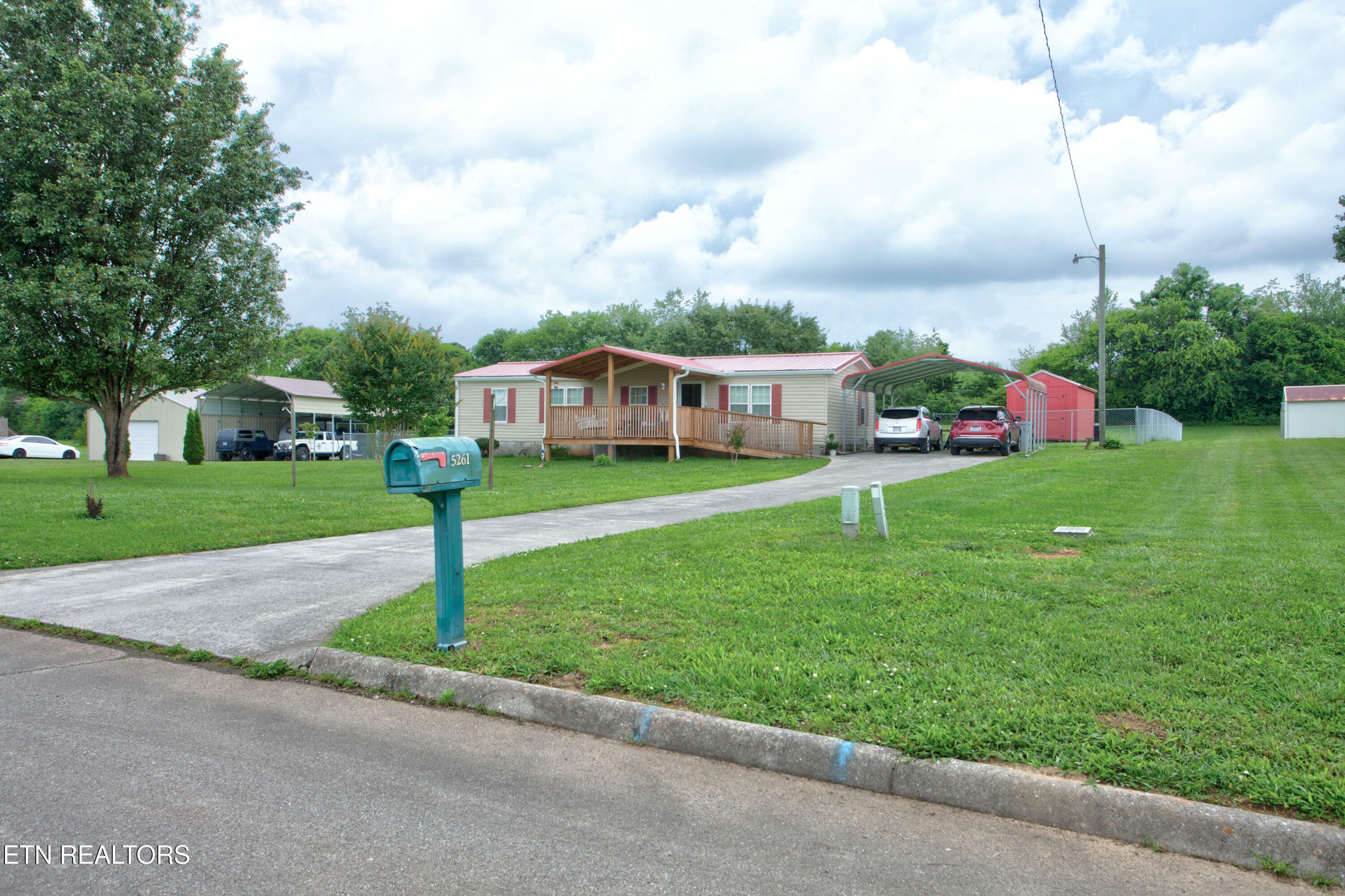 Property Photo: 5261 Morganton Blvd TN 37742