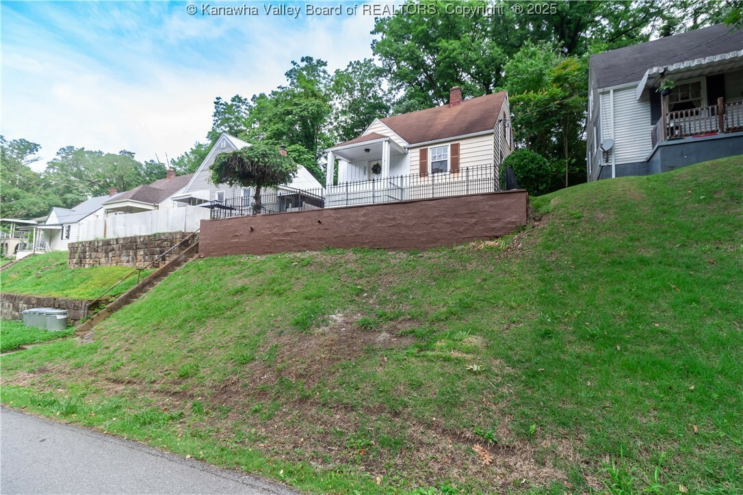 Property Photo: 325 Charlton Heights Road WV 25115