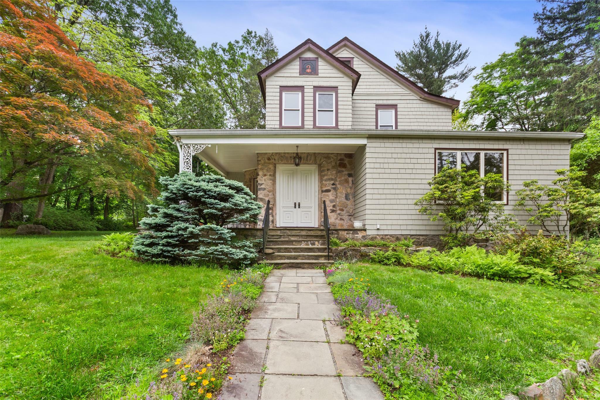 Property Photo:  46 Walnut Street  NY 10570 