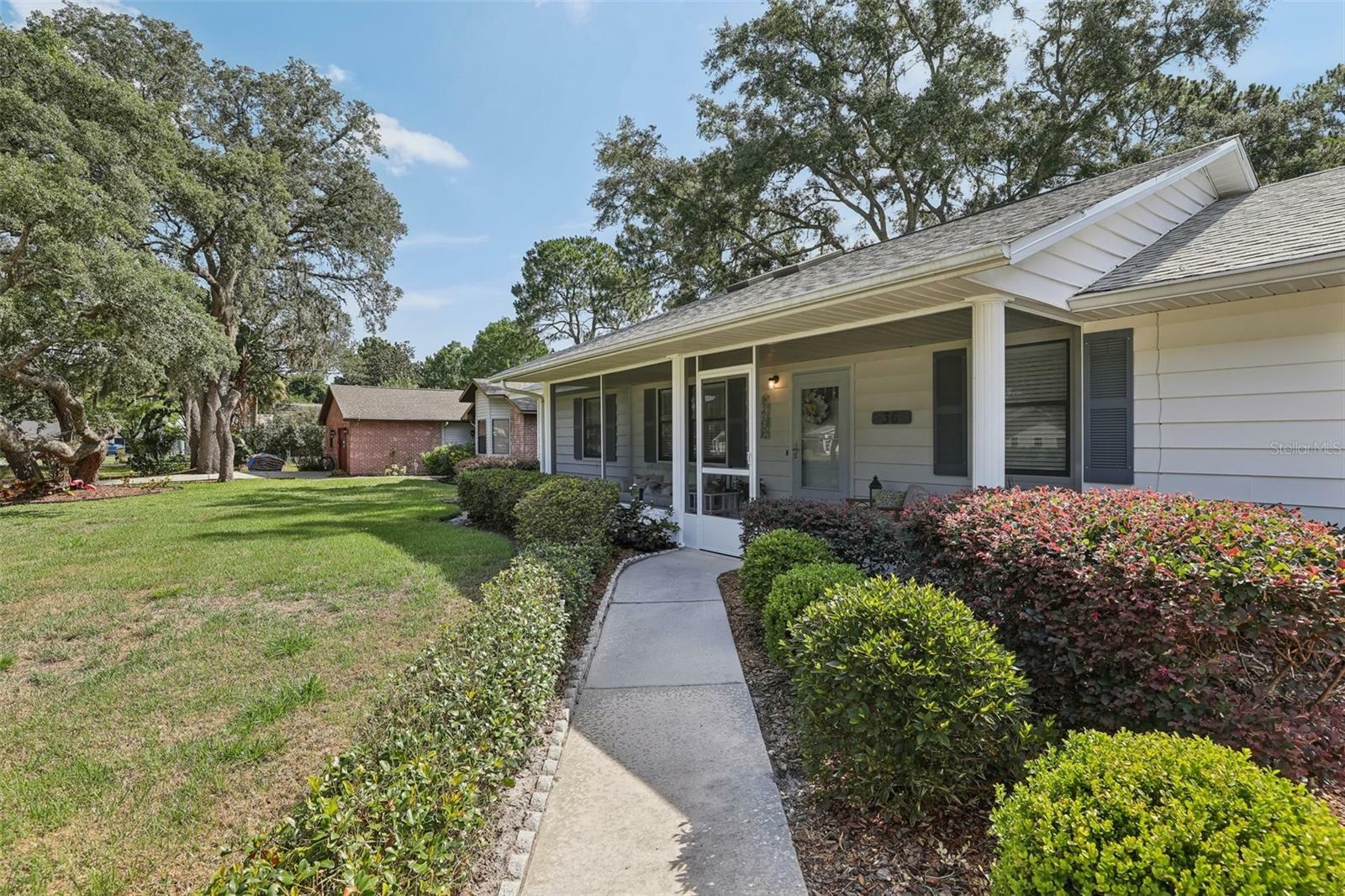 Property Photo:  36 Gordon Court  FL 34788 