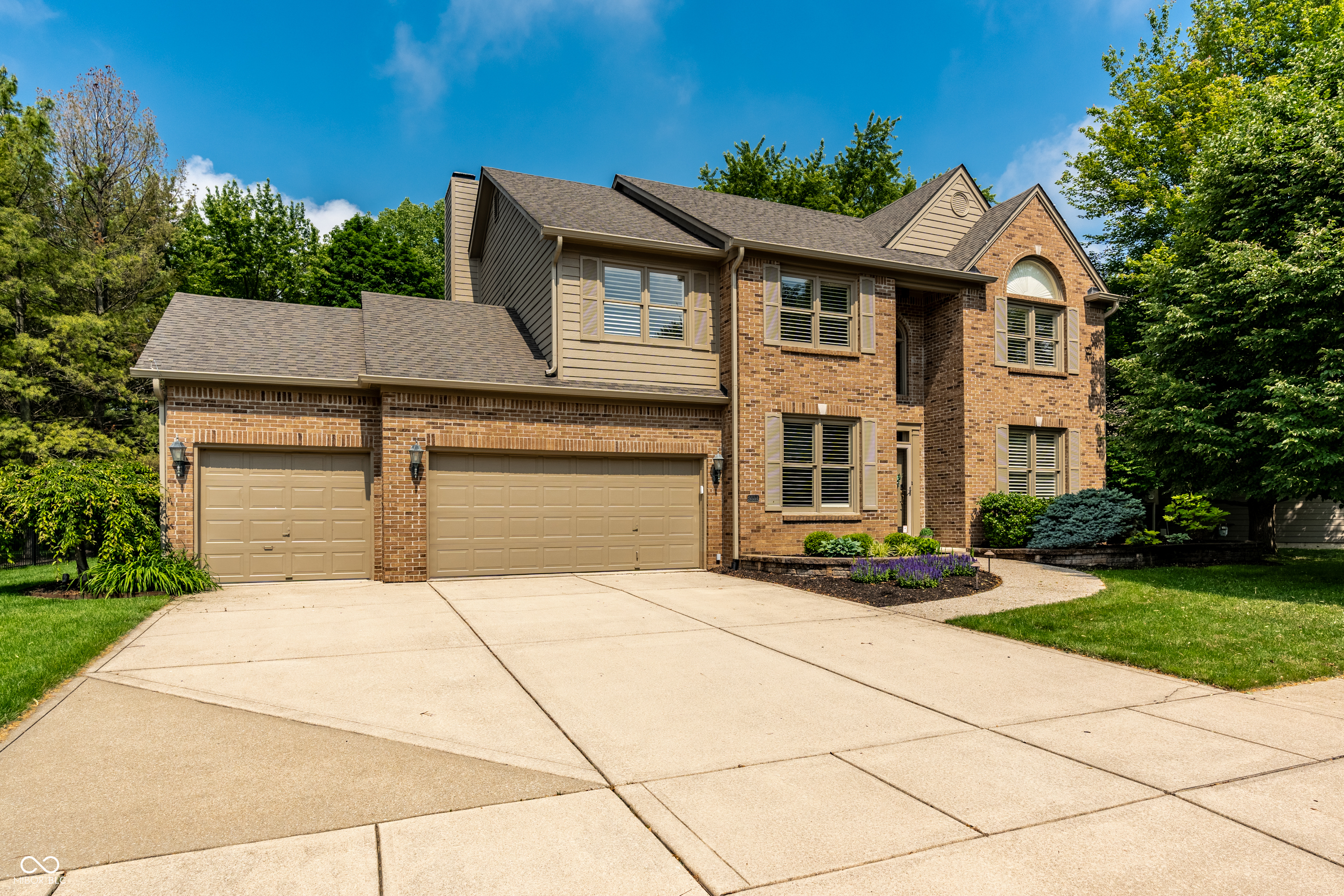 Property Photo:  9804 Wentworth Court  IN 46032 