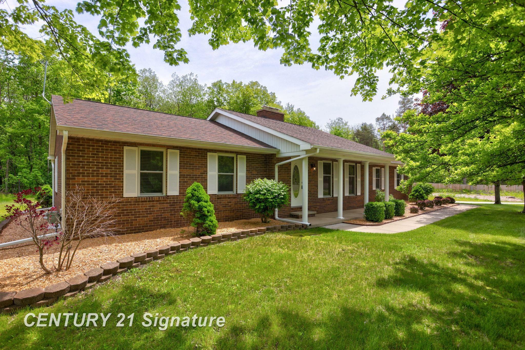Property Photo: 4769 S Fordney Road MI 48626