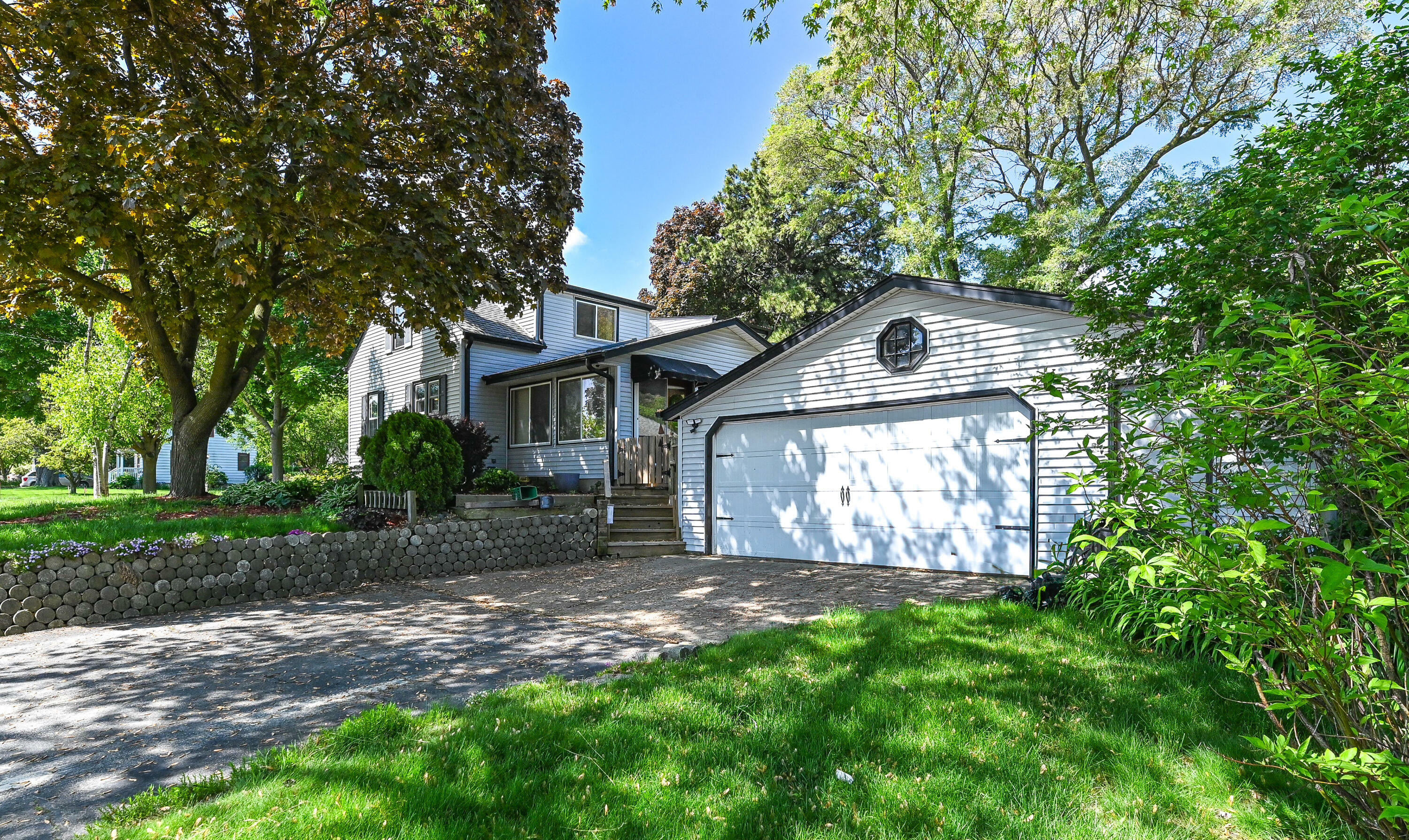 Property Photo: 10906 W Wells St WI 53226