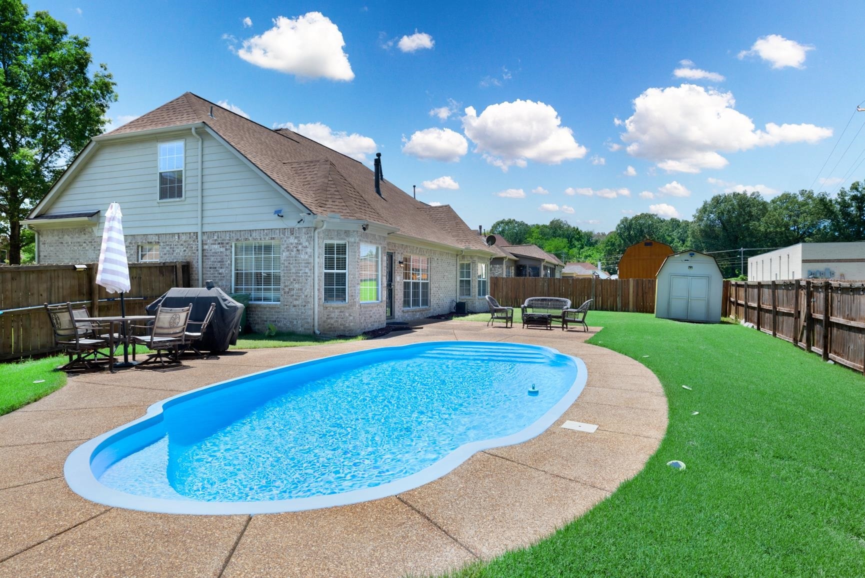 Property Photo:  4528 Queen Sinclair Cir  TN 38053 