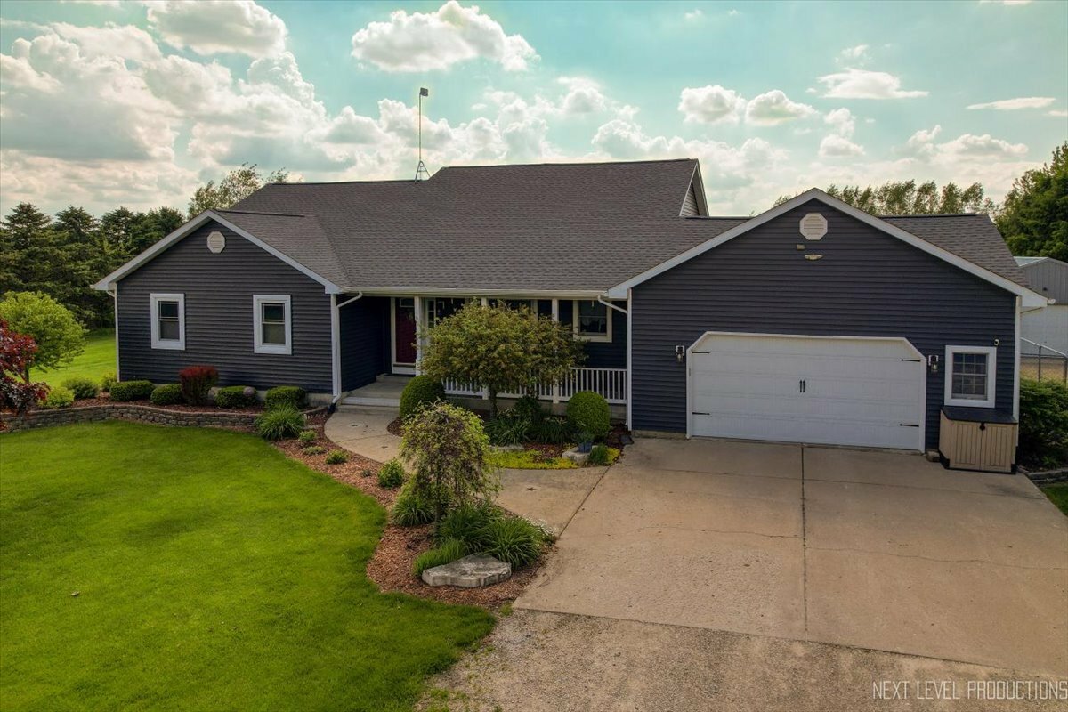 Property Photo: 4381 N St Rte 23 Highway IL 60531