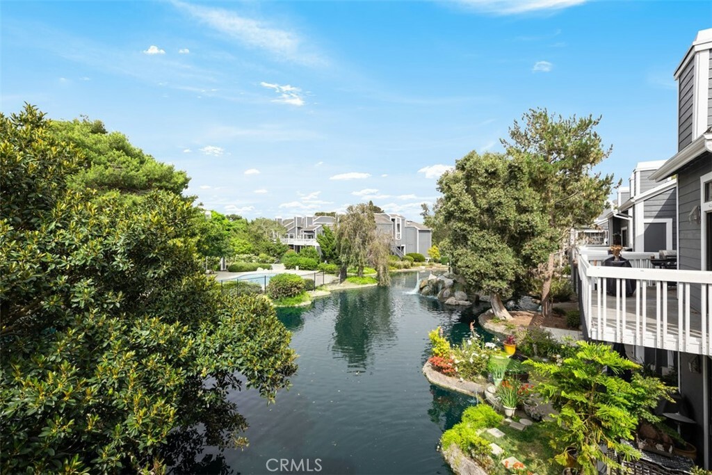 Property Photo:  20092 Bayfront Lane 206  CA 92646 