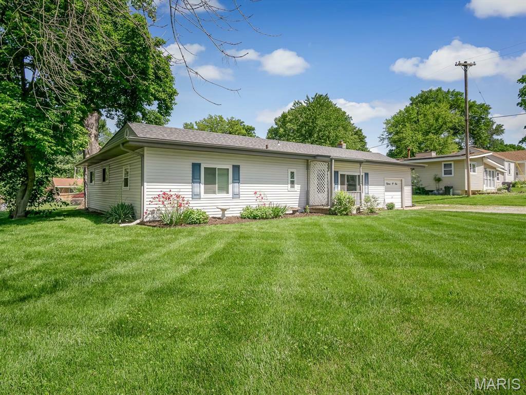 Property Photo: 1505 Muren Boulevard IL 62221