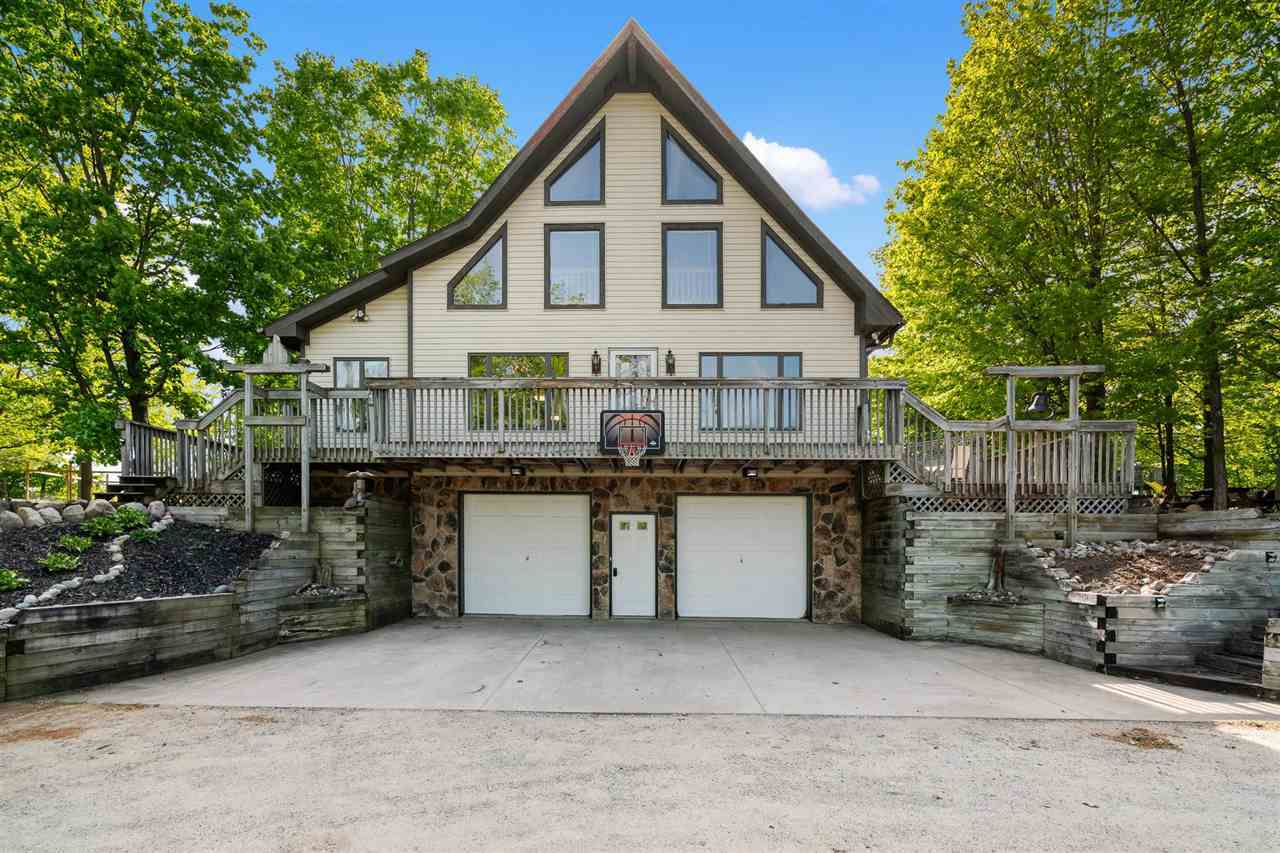 Property Photo: 10370 Boyne City Rd MI 49720