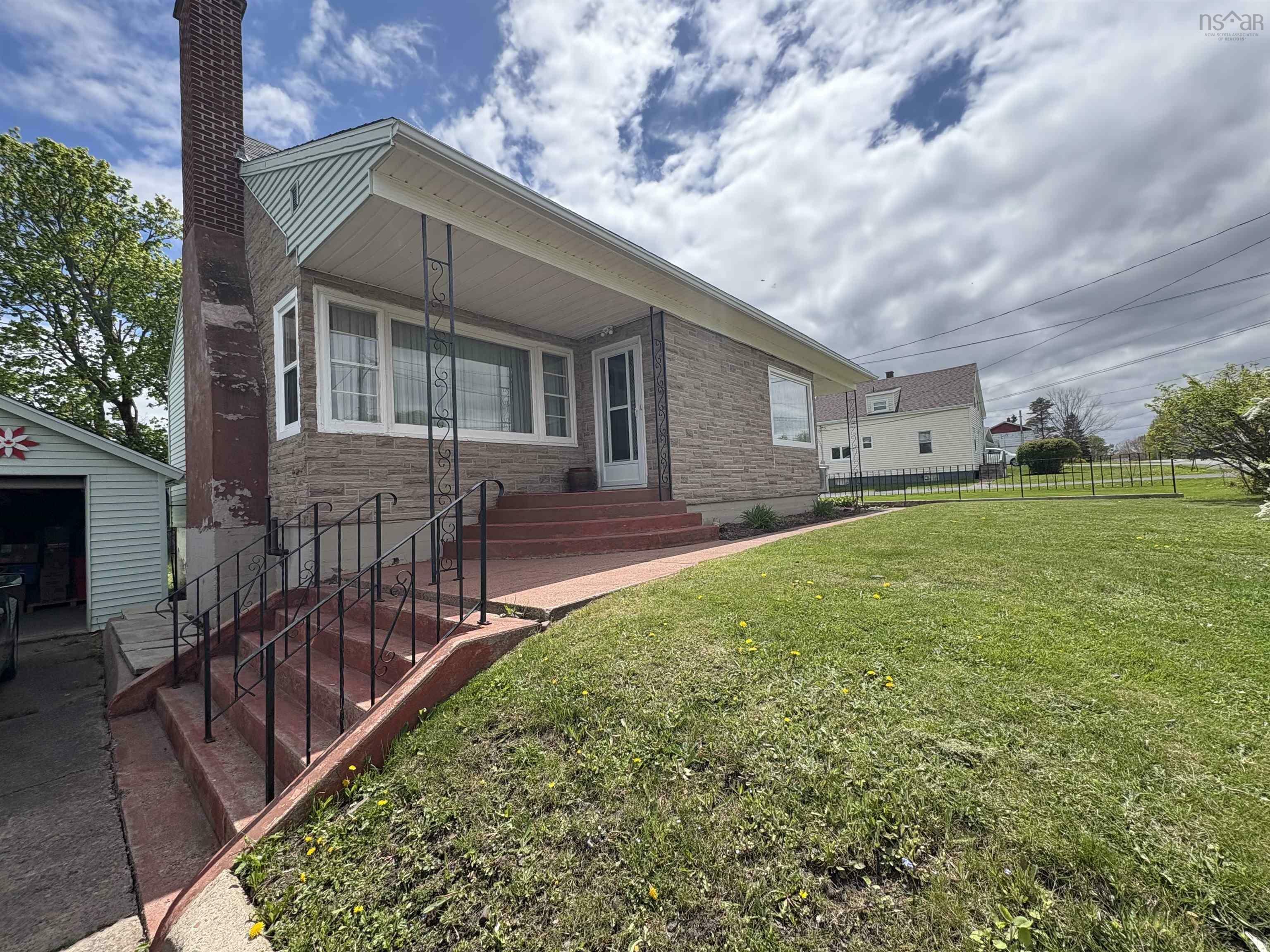 Property Photo: 15 High Street NS B0K 1S0