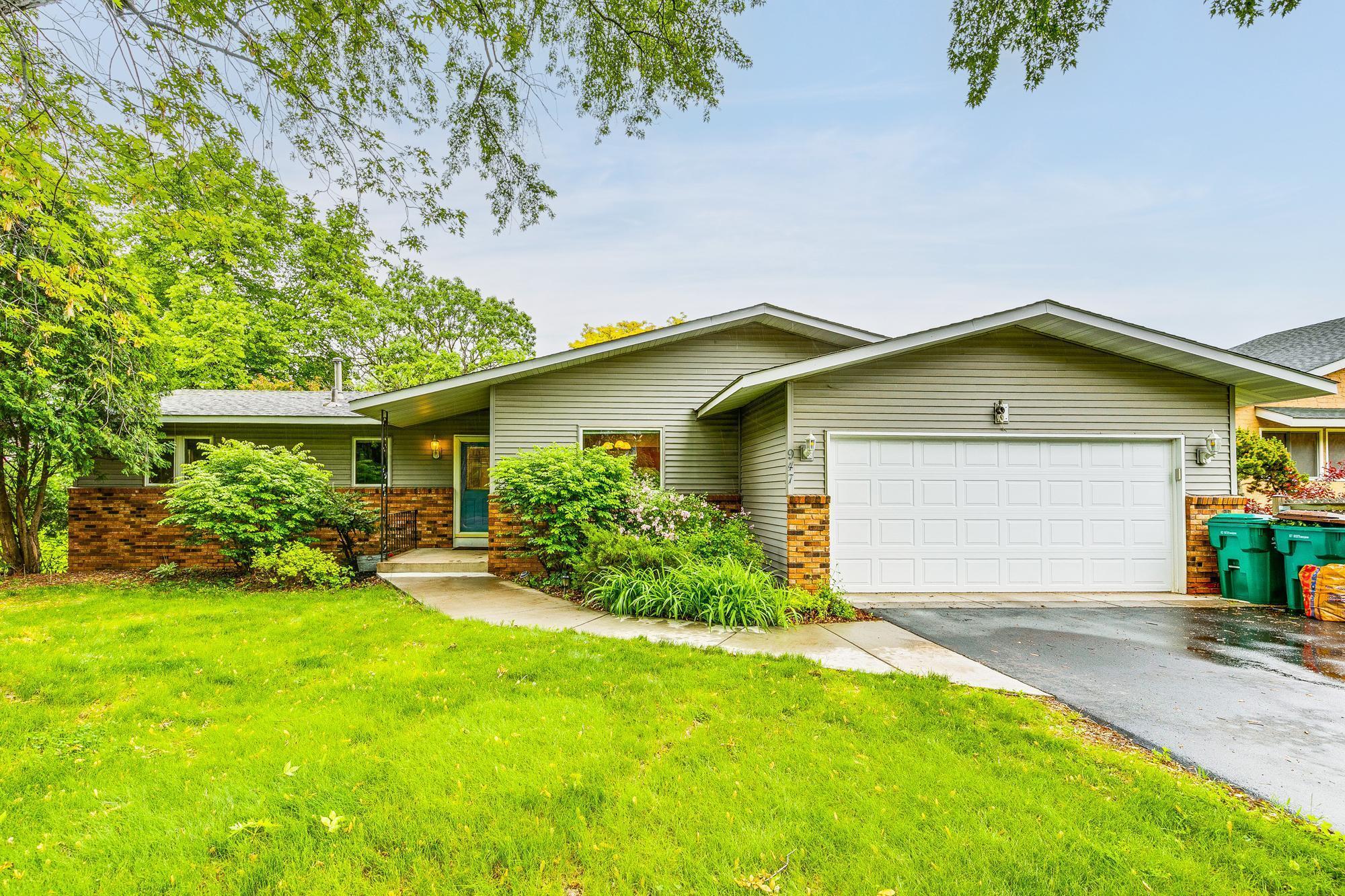 947 Dawn Avenue  Shoreview MN 55126 photo