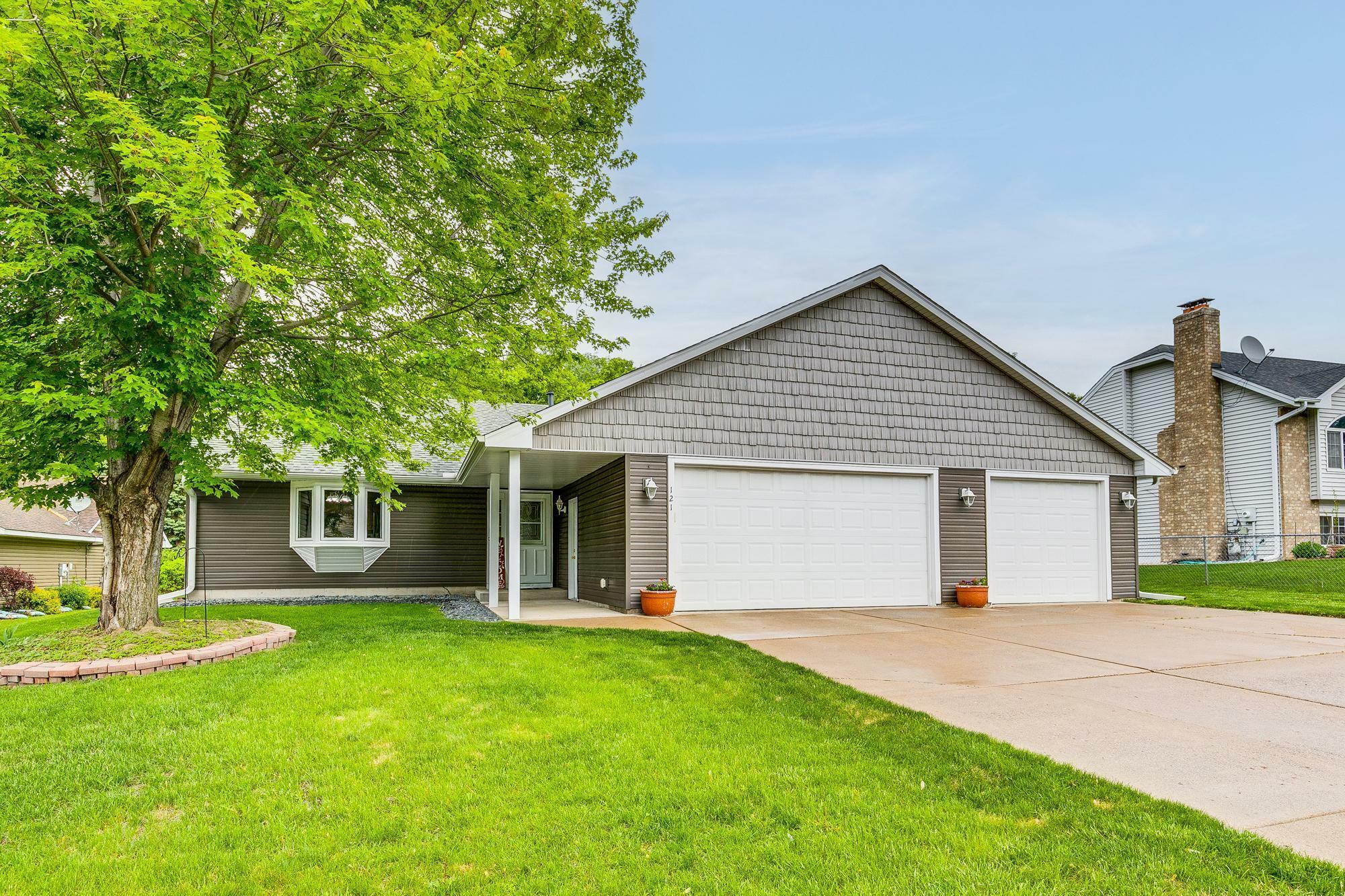 Property Photo: 121 Yorkton Ridge MN 55117