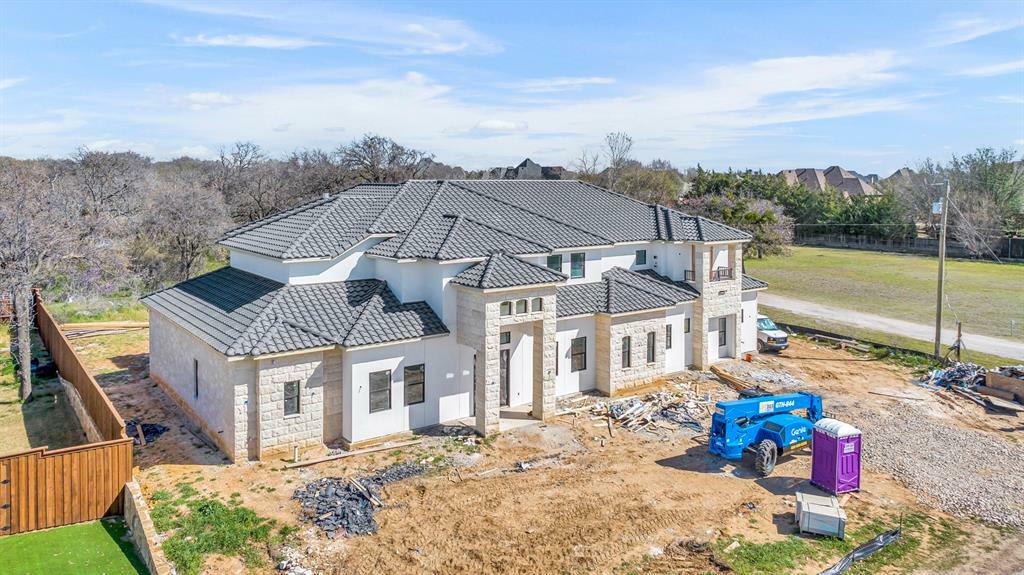 Property Photo: 1010 W McDonwell School Road TX 76034