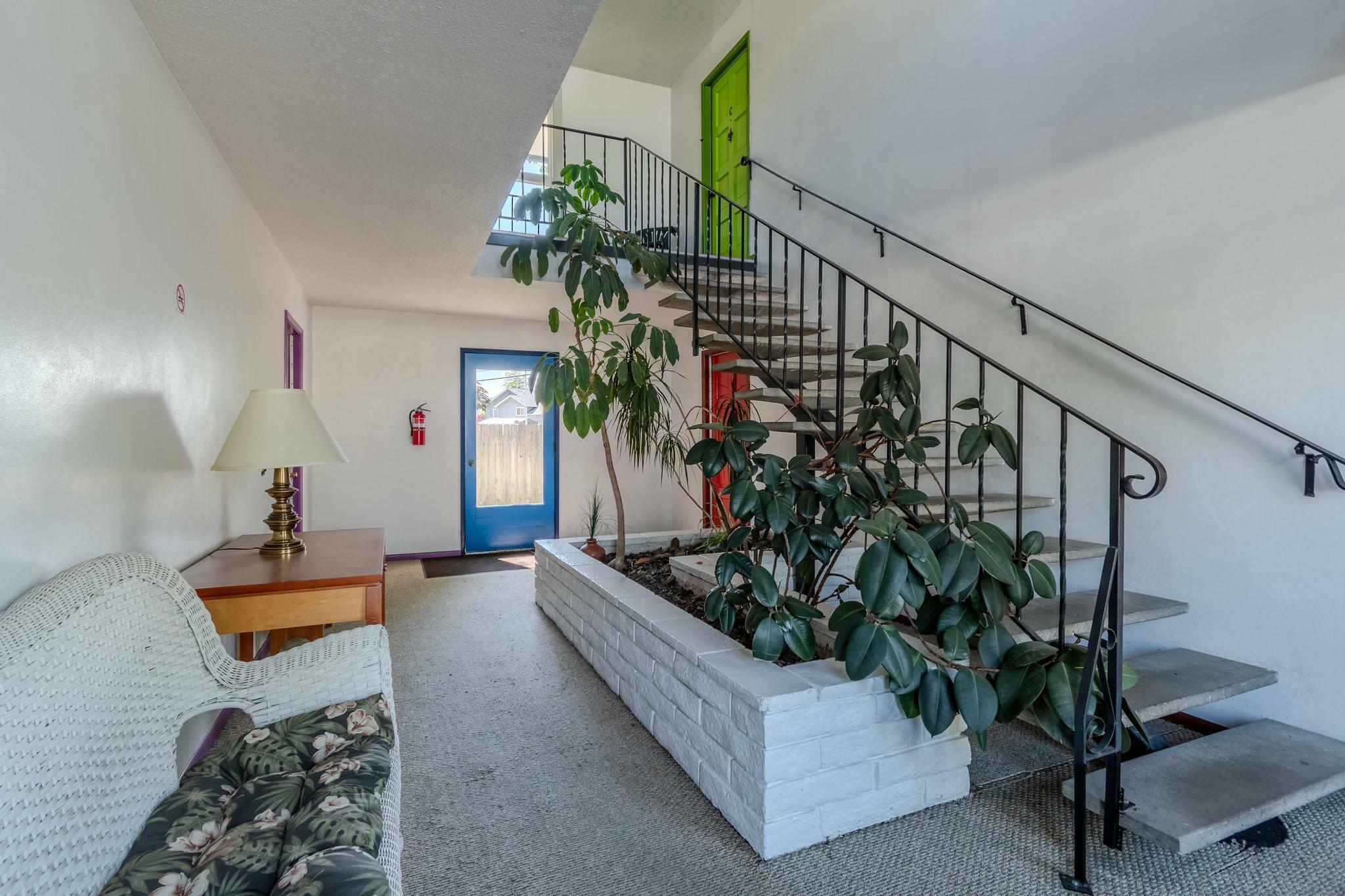 Property Photo:  349 W Pine Street  OR 97502 