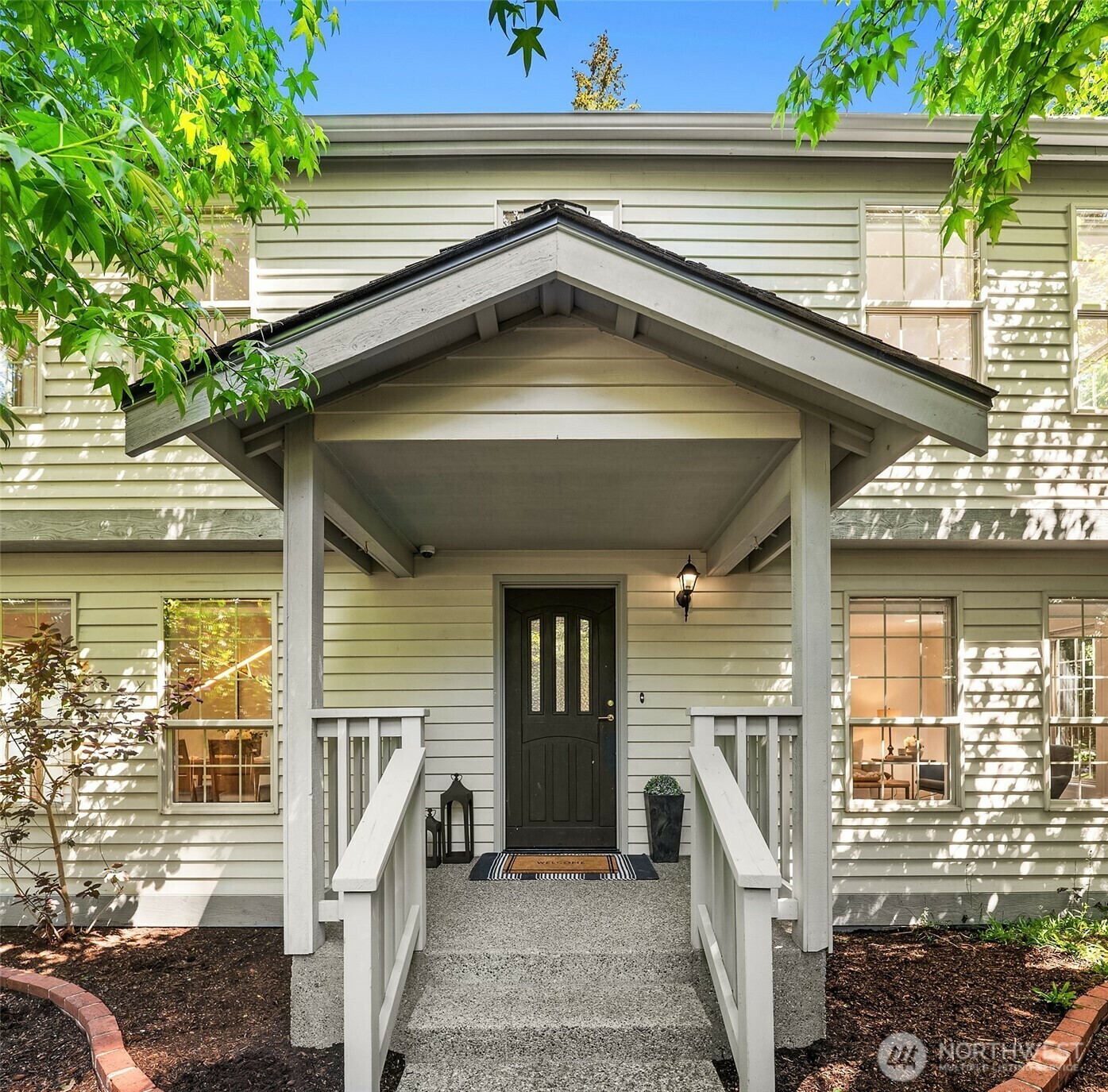 Property Photo:  12916 NE 91st Lane  WA 98033 