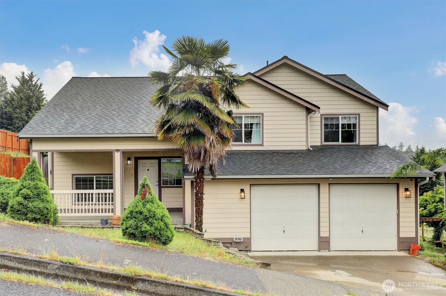 Property Photo: 9505 S 214th Place WA 98031
