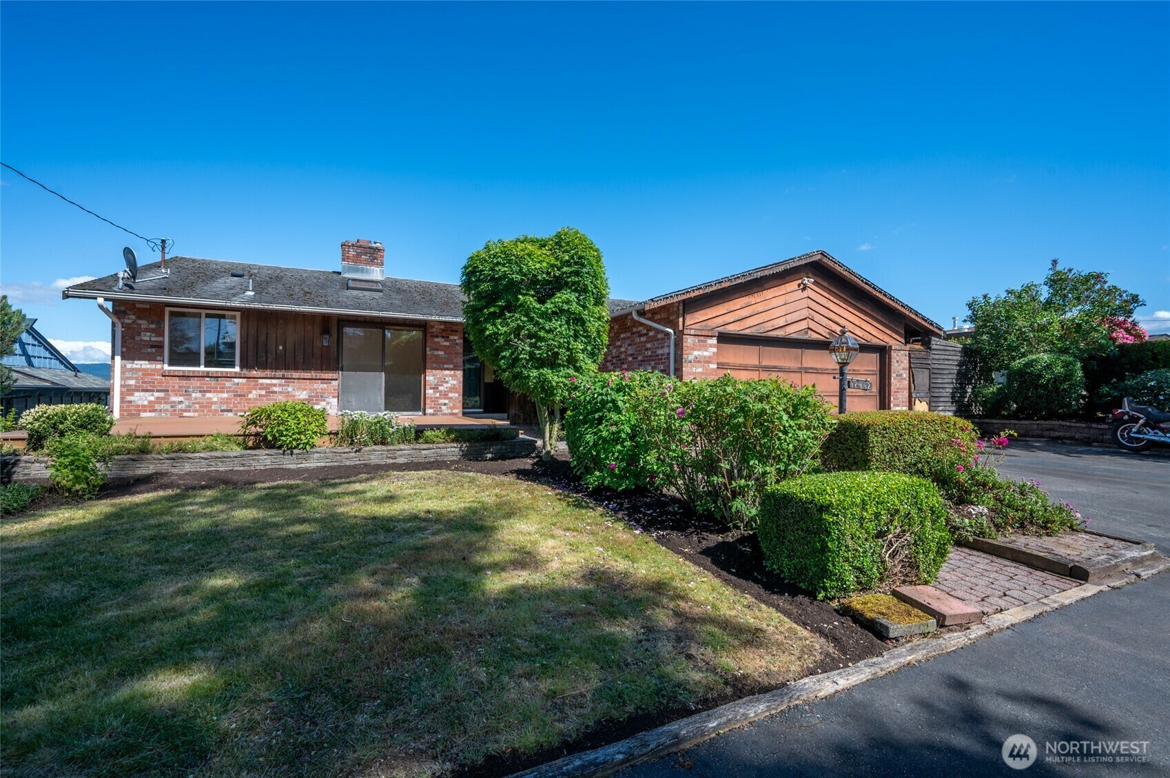 12442  83rd Avenue S  Seattle WA 98178 photo
