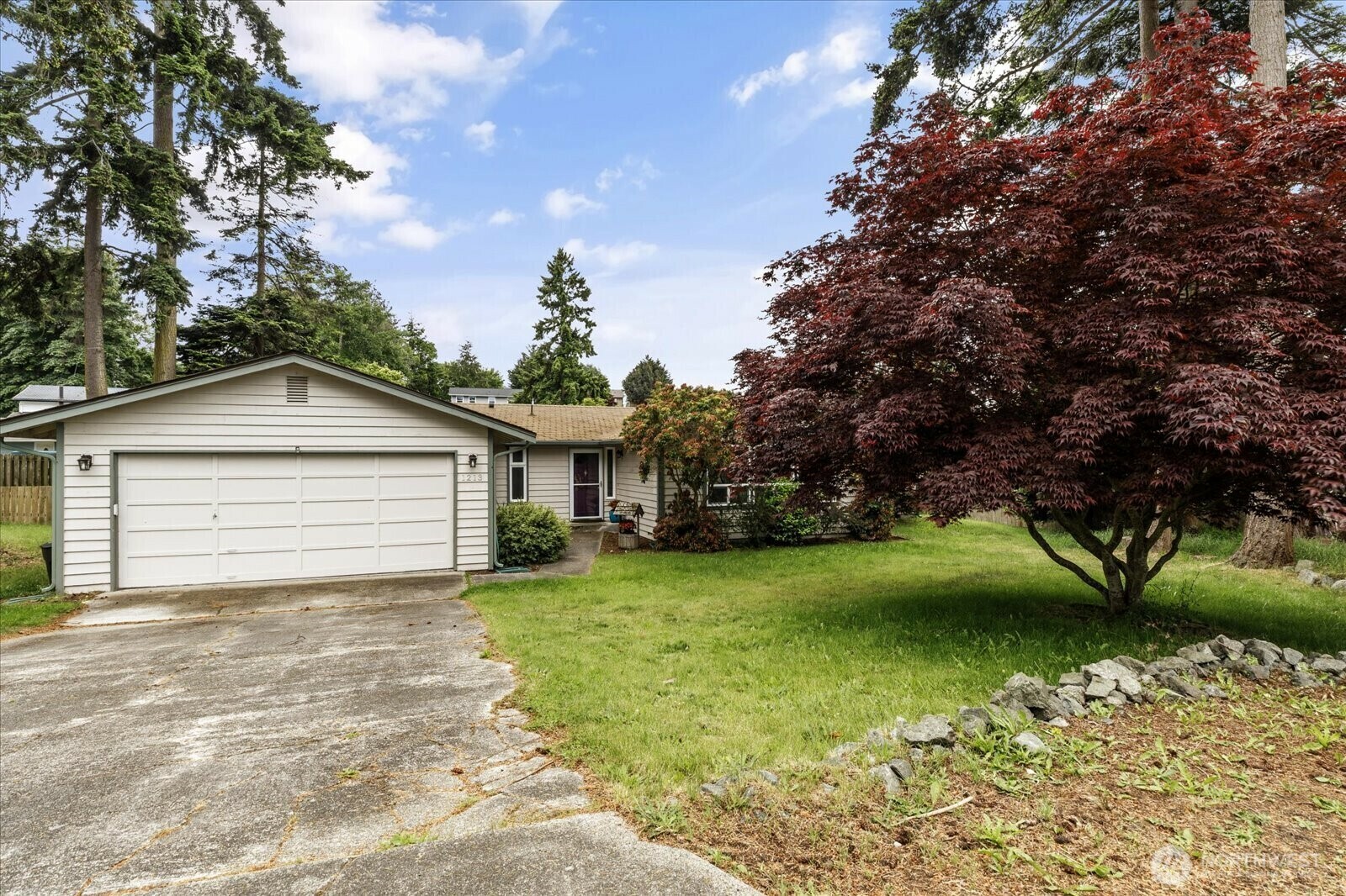 Property Photo: 1213 Independence Court WA 98277