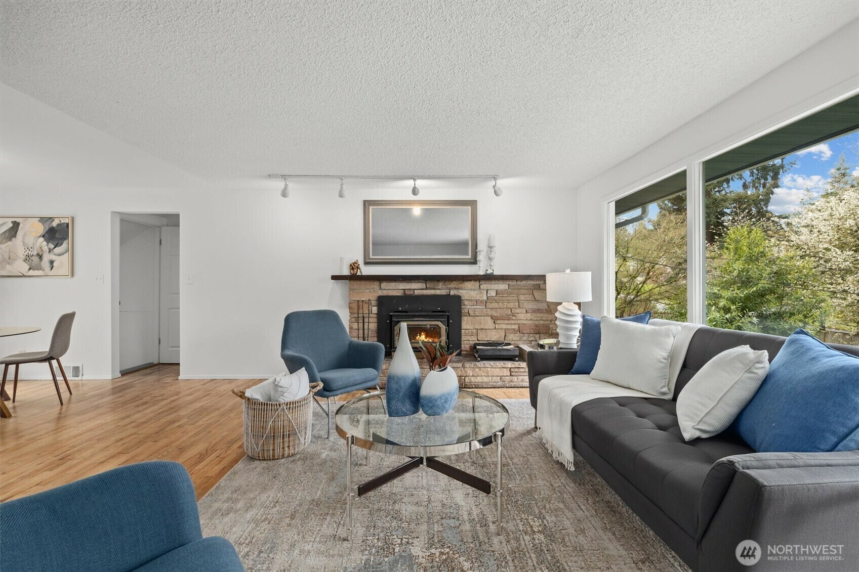 Property Photo:  325 NE 178th Street  WA 98155 