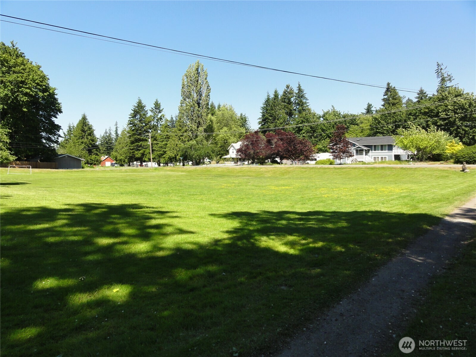 Property Photo: 1242 Lidstrom Road E WA 98366