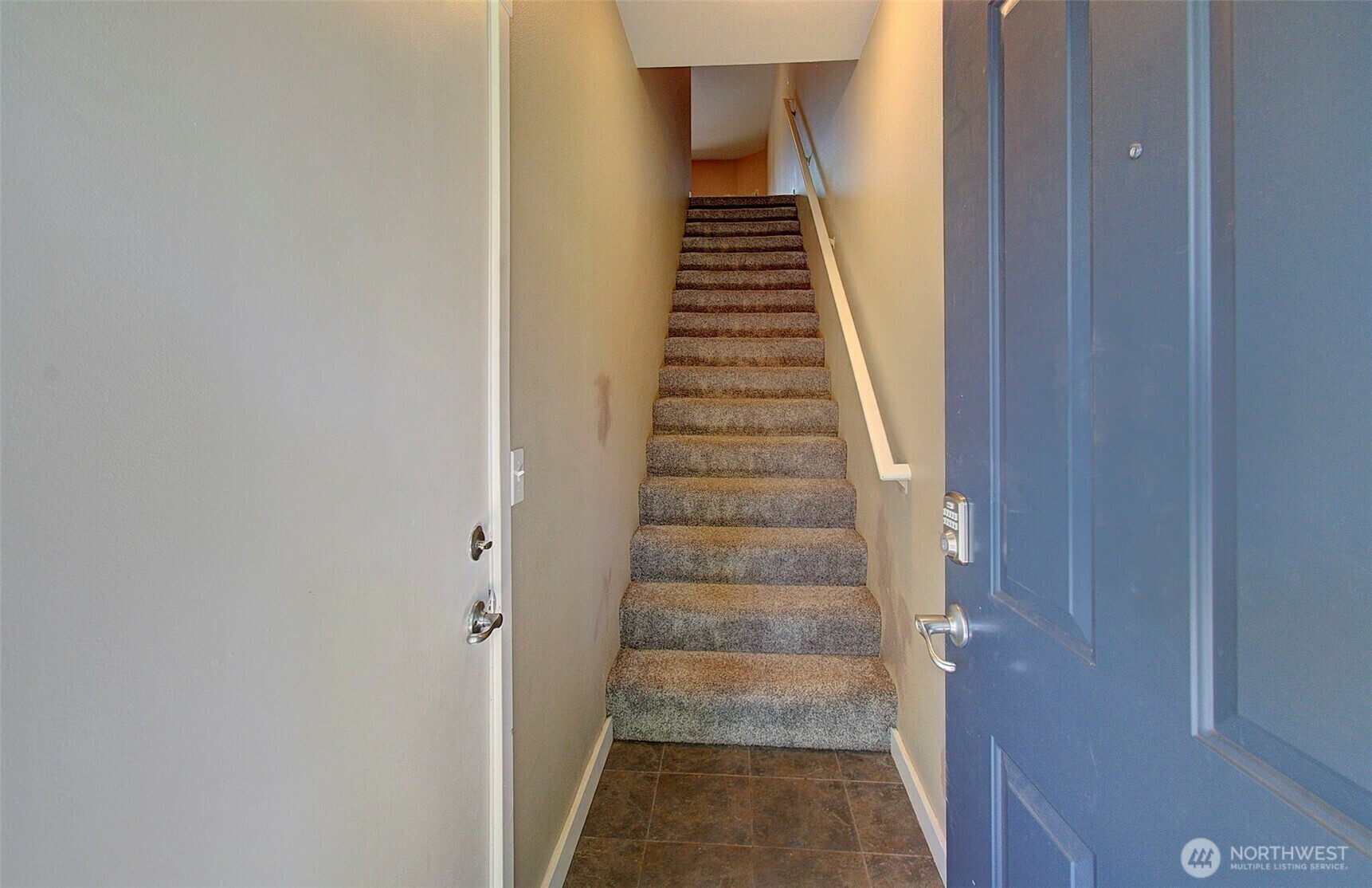 Property Photo:  10800 SE 17th Circle D50  WA 98664 