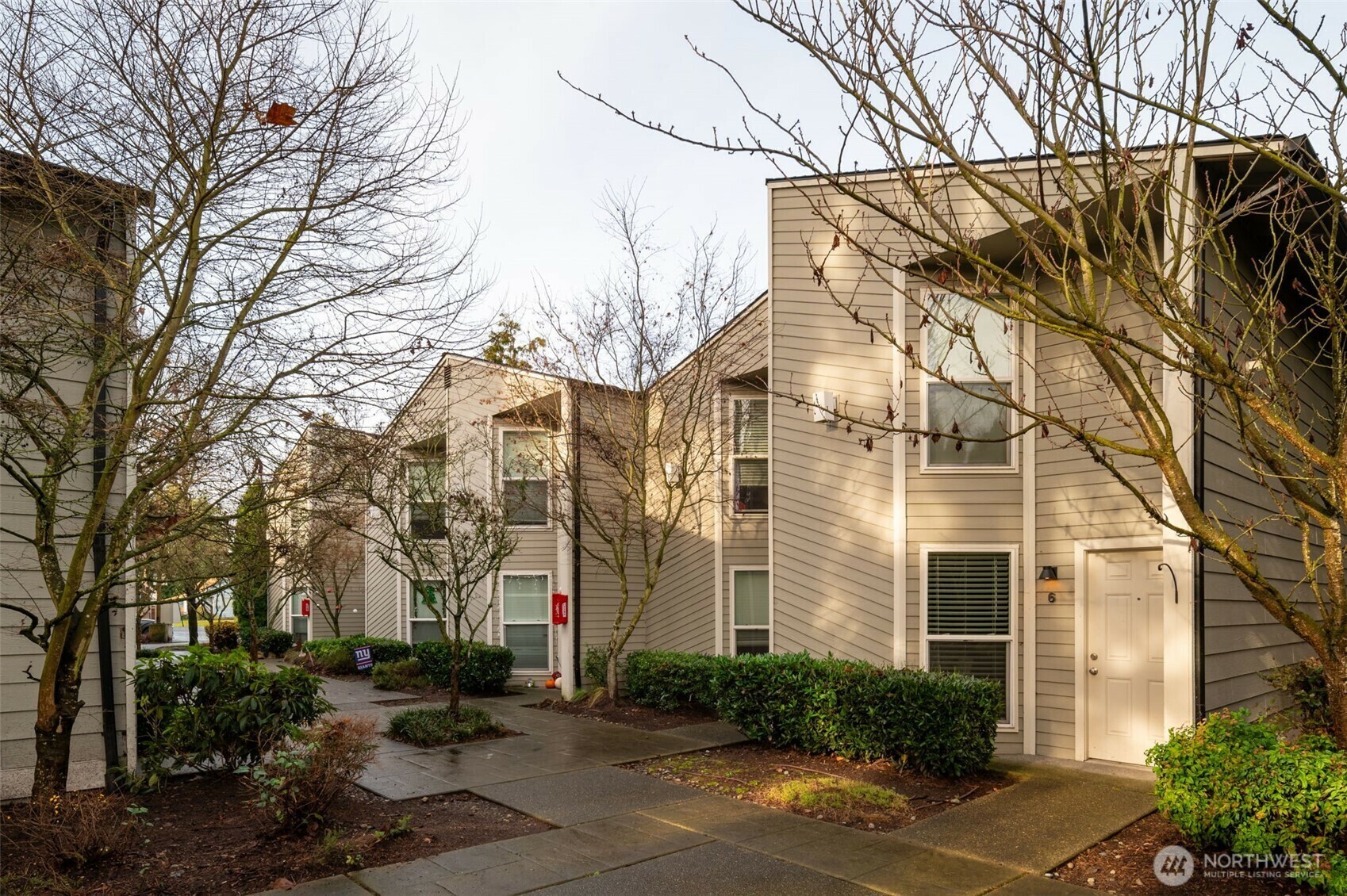 Property Photo: 425 4th Street NE WA 98372
