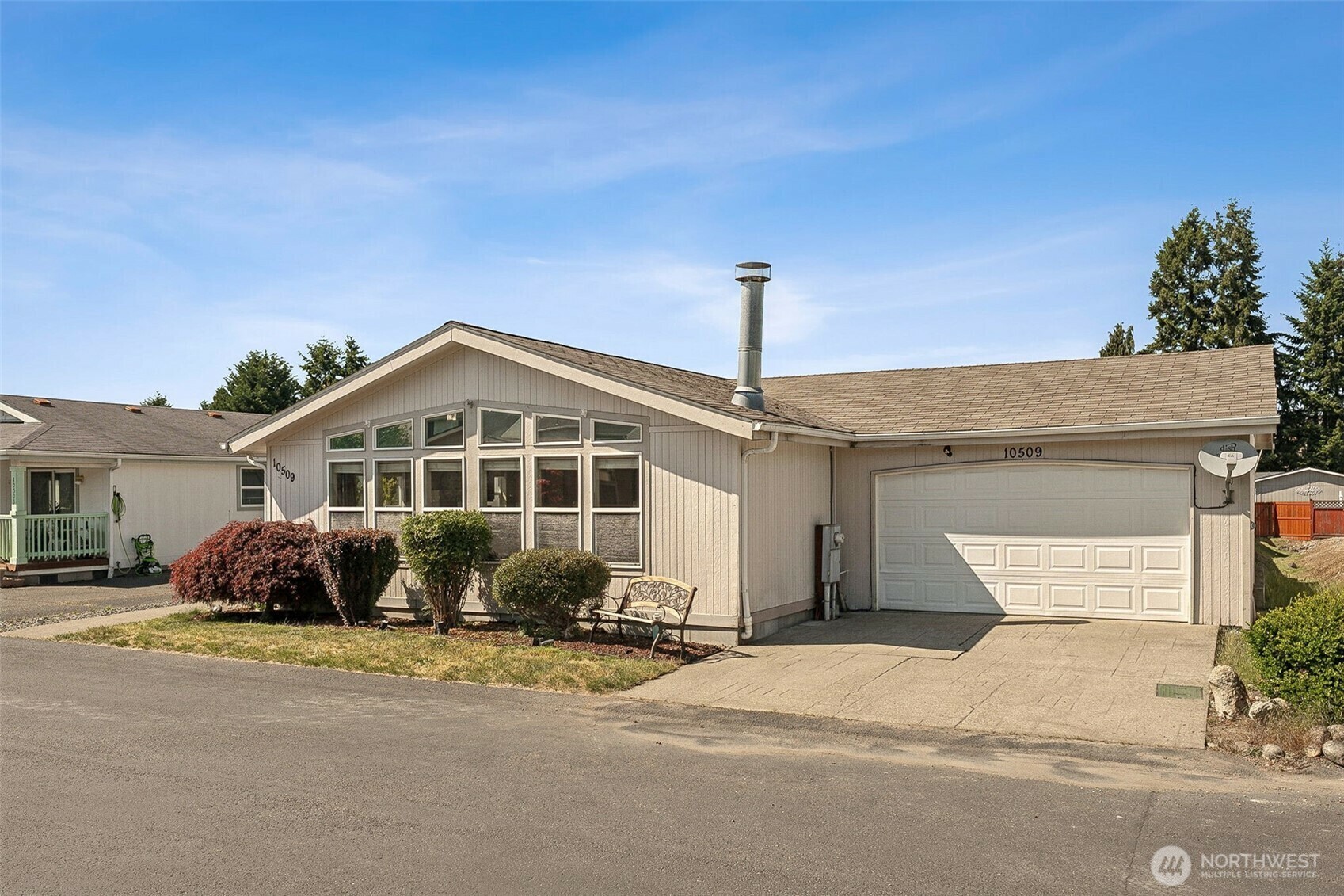 Property Photo: 10509 197th Street E WA 98338