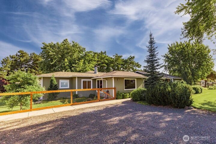 Property Photo: 189 Hill Road WA 99362