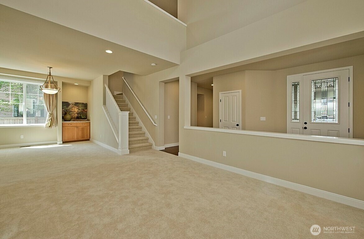 Property Photo: 2106 263rd Lane SE WA 98075