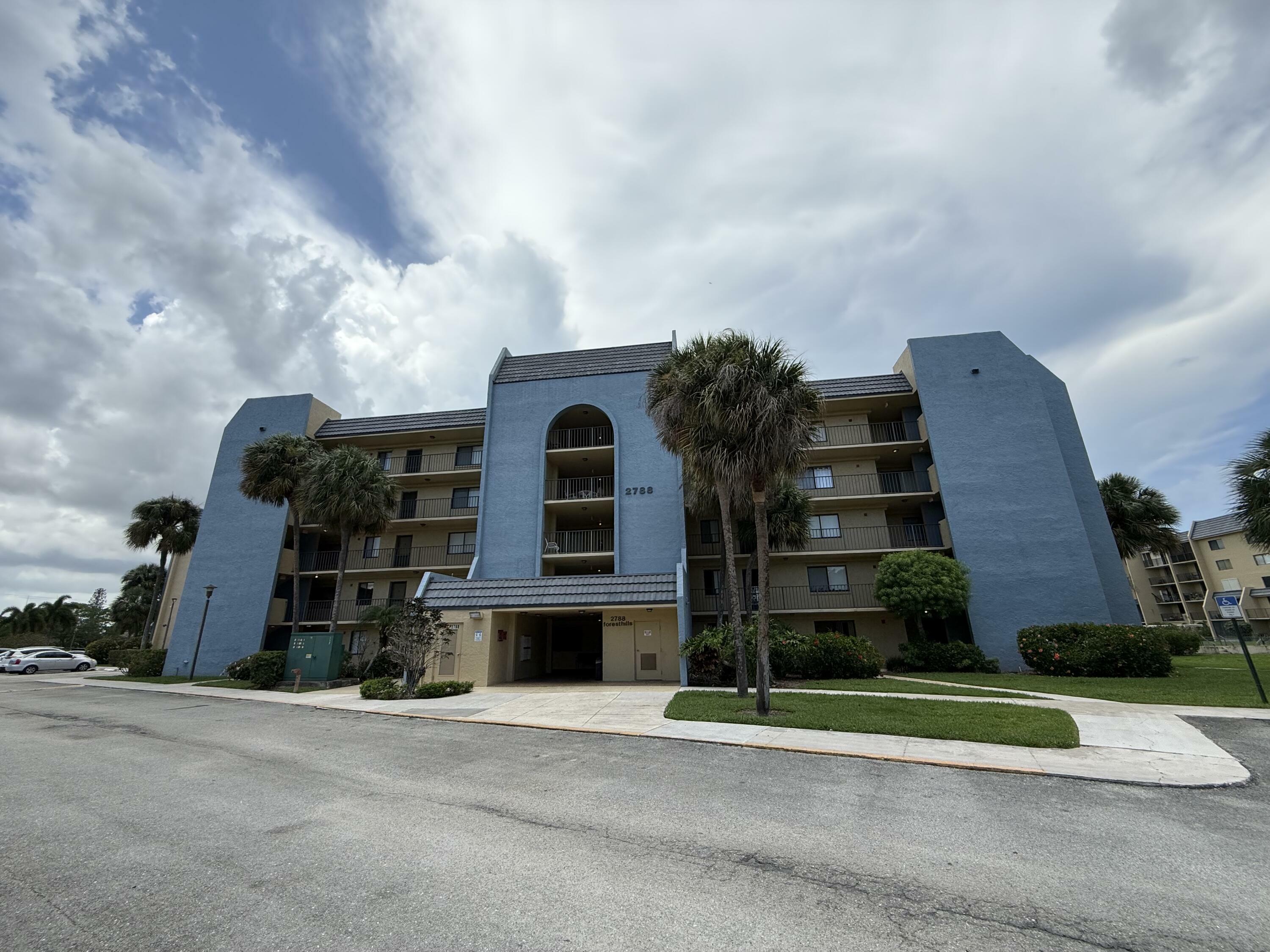 Property Photo: 2788 Tennis Club Drive 104 FL 33417