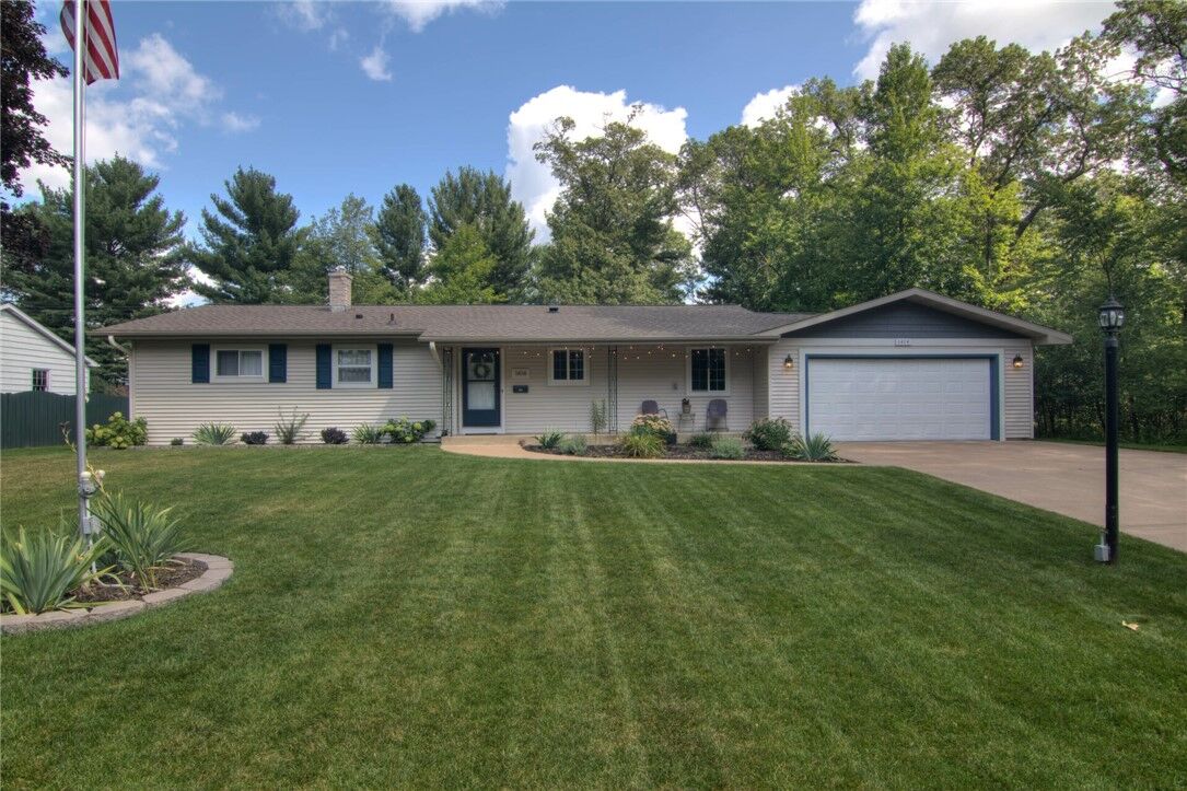 Property Photo: 1414 Messenger Street WI 54751