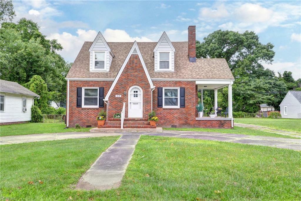 Property Photo: 319 Greenbriar Ave VA 23661