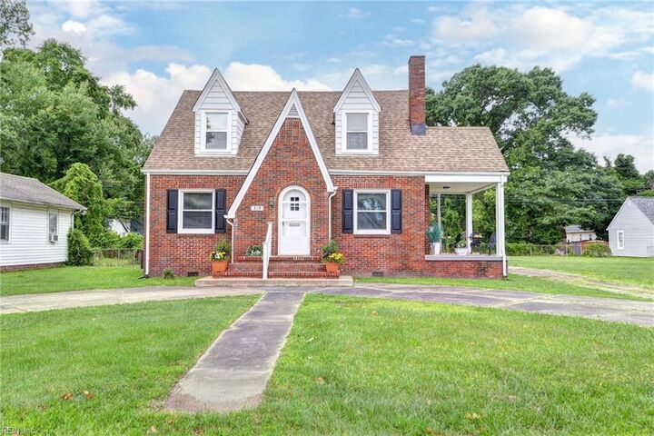319 Greenbriar Ave  Hampton VA 23661 photo