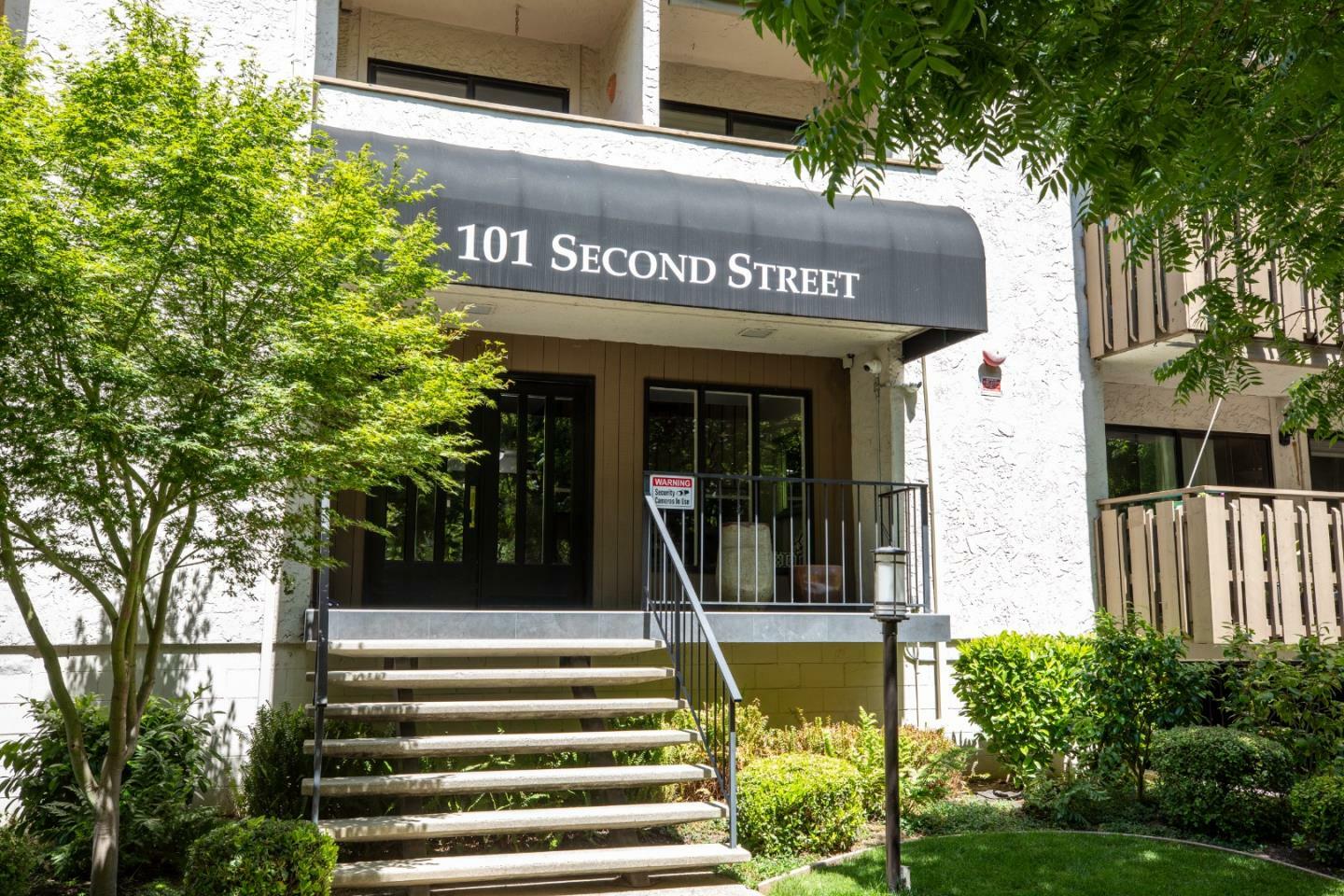 Property Photo: 101 2nd Street 2 CA 94022