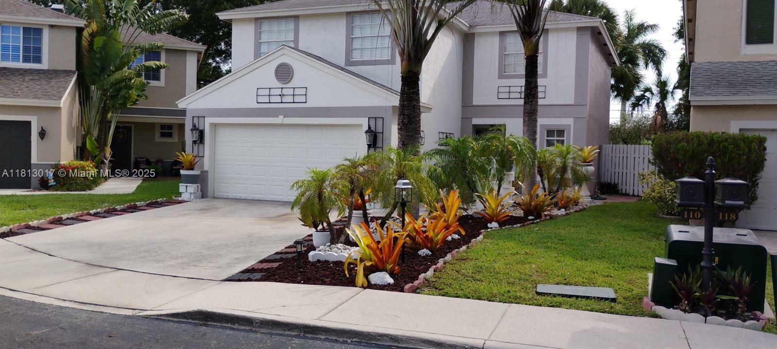 Property Photo: 110 E Riverbend Dr FL 33326