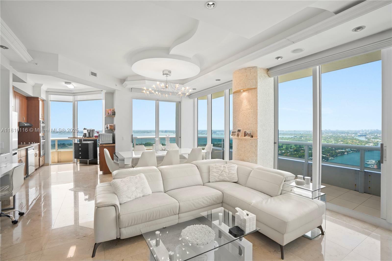 Property Photo: 4775 Collins Ave Ph4107 FL 33140